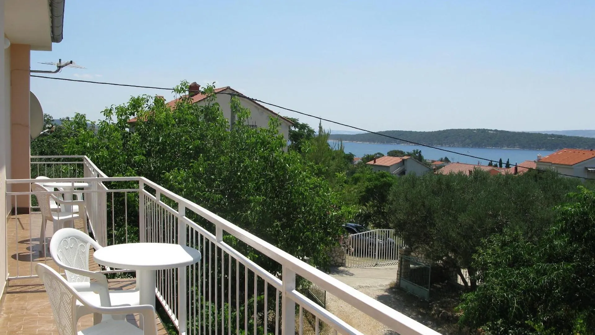 Apartment Branko Banjol