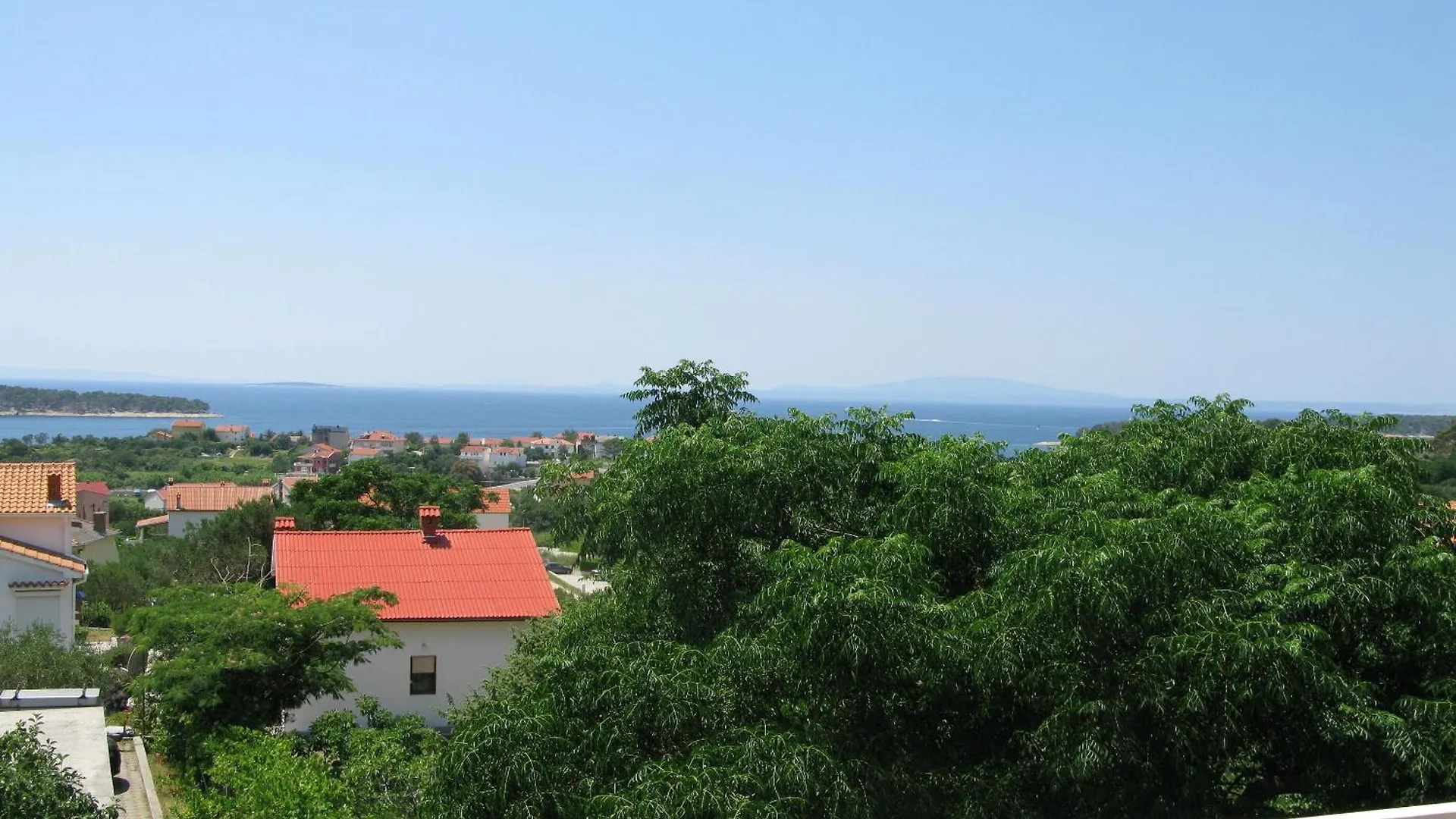 Apartment Branko Banjol