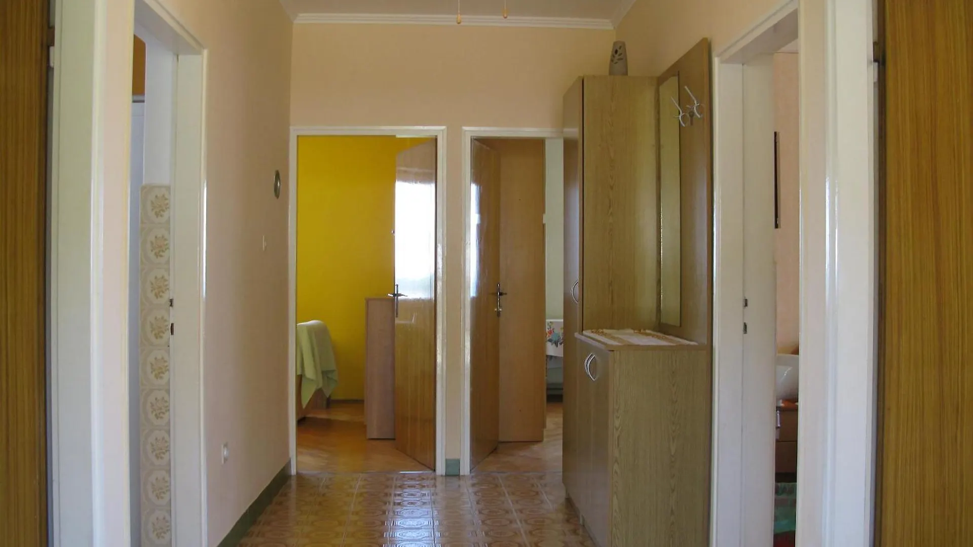 Apartment Branko Banjol Croatia